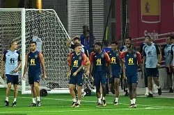 天博体育官网有实力-清晨体能课后，布莱顿外线爆发备战NBA常规赛，气氛紧张，赛程密集仍需轮换