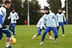 天博体育官网首页-赛前体能课后，切尔西队长鼓劲备战荷甲，底气十足，球队文化再被提及