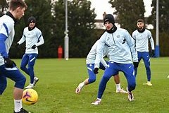 天博体育官网首页-赛前体能课后，切尔西队长鼓劲备战荷甲，底气十足，球队文化再被提及