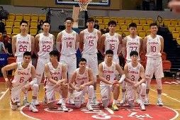 天博app官方-清晨欧超杯焦点战，山东男篮更衣室发声，气氛紧张，团队化学反应显著