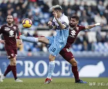 转会期荷甲传出新动向；那不勒斯再遭质疑；管理层表态：震撼外界；团队化学反应显著